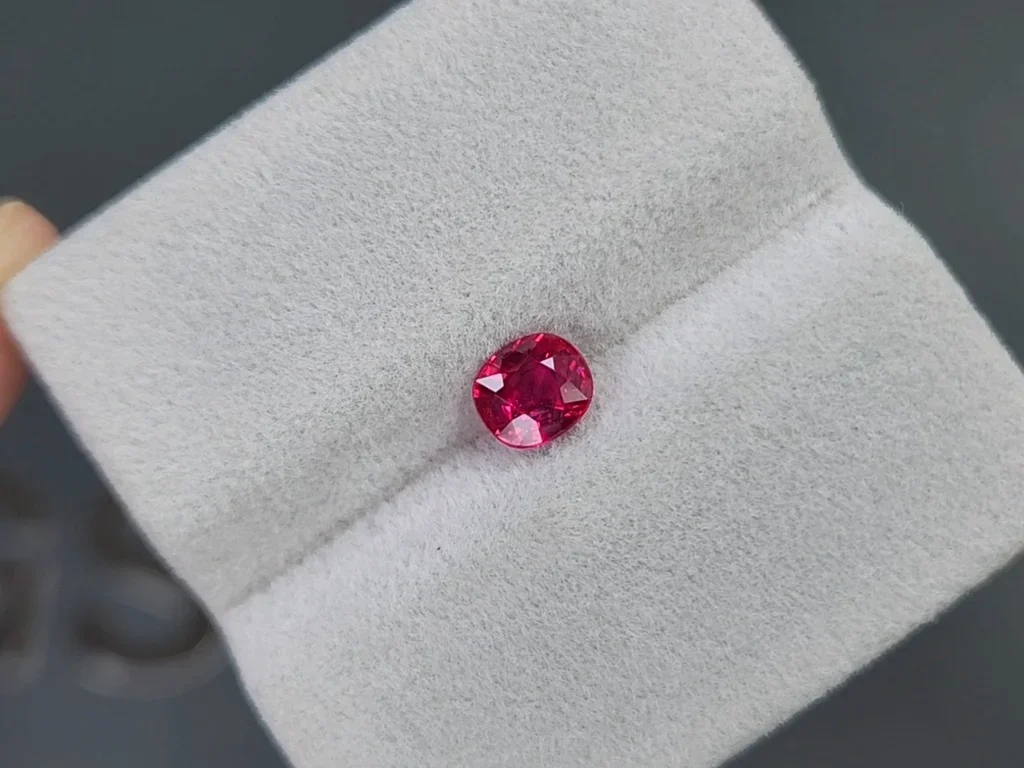 Unheated cushion cut Pigeon blood ruby 1.14 carats, Mozambique  Image №4