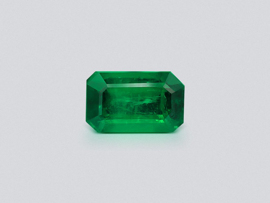 Émeraude taille octogonale vert vif 1,85 carat, Pakistan Image №1