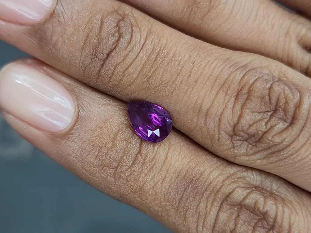 Unheated Vivid violet sapphire pear cut 1.53 carats,  Sri Lanka Image №2
