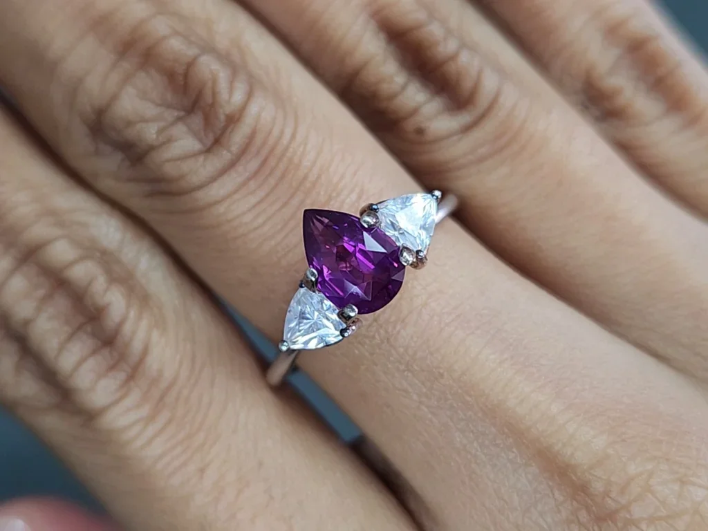 Unheated Vivid violet sapphire pear cut 1.53 carats,  Sri Lanka Image №5