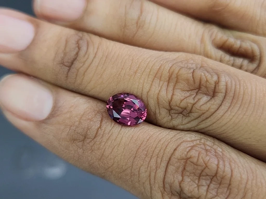 Rhodolite garnet oval cut 1.98 carats, Madagascar Image №2