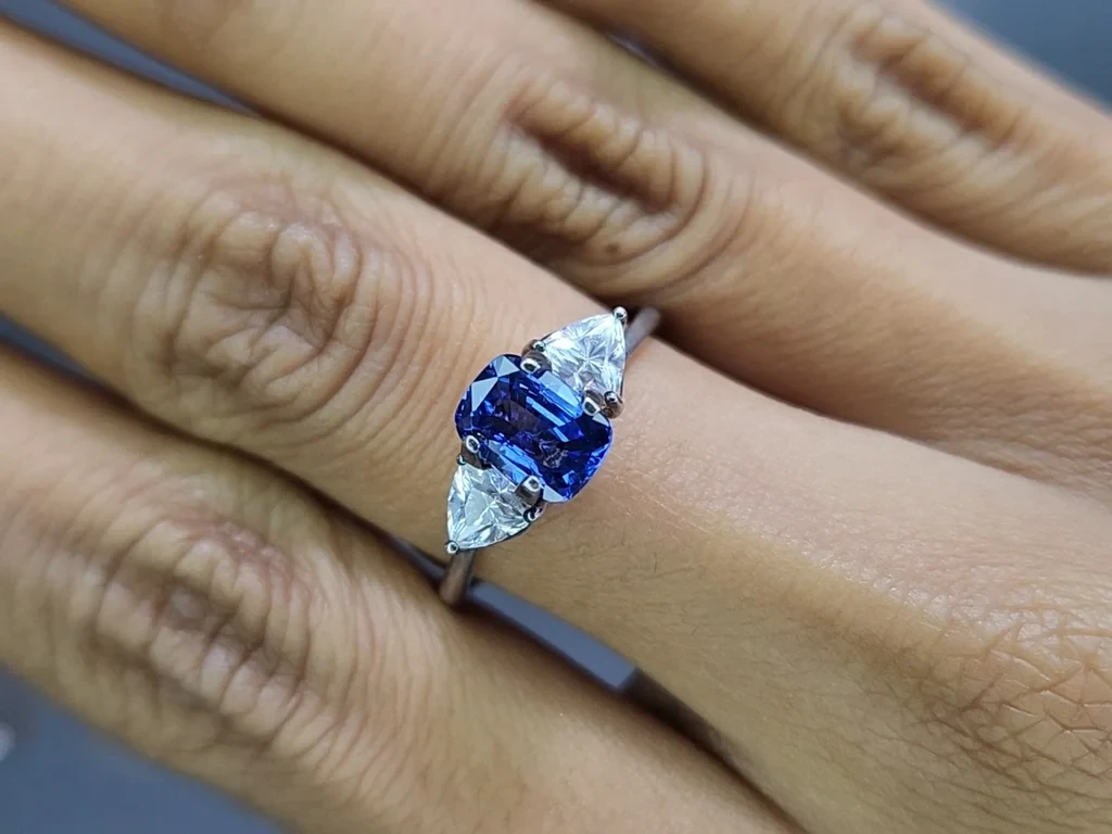 Saphir Cornflower Blue im kissen-schliff 1,50 karat, Sri Lanka Image №5