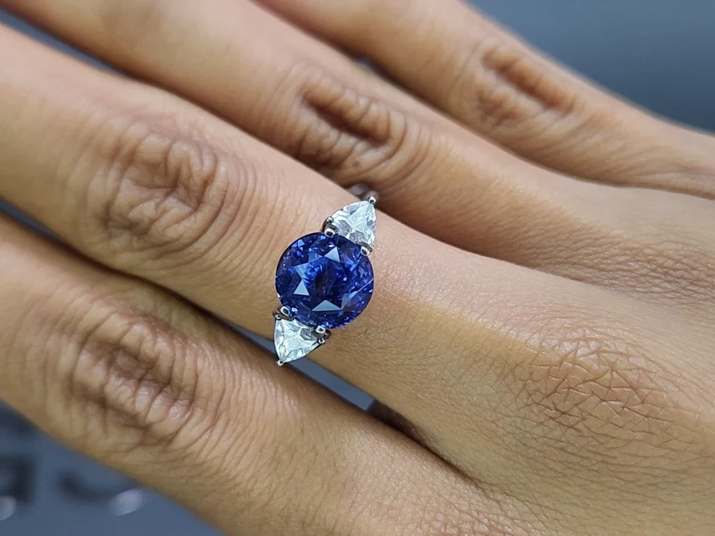 Saphir non chauffé Cornflower Blue taille ronde 5,05 carats, Sri Lanka Image №5