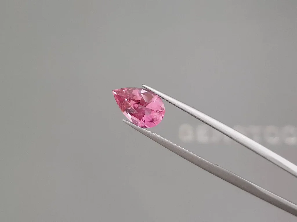 Intense pink pear cut rubellite 2.37 carats, Nigeria Image №3