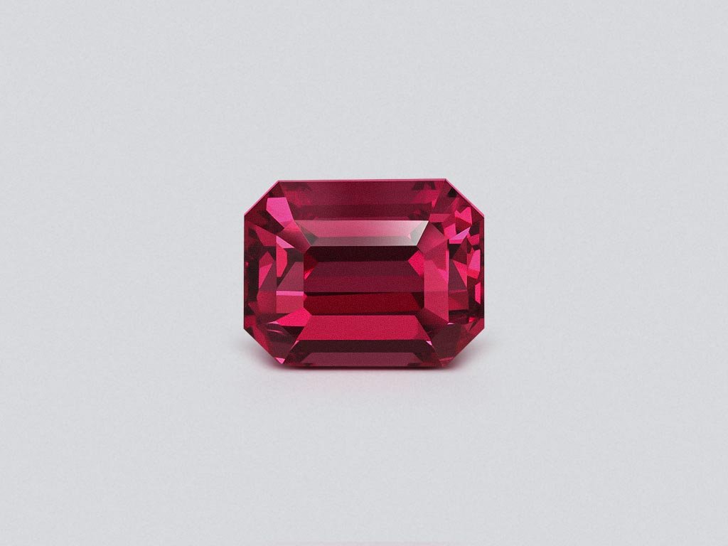 Espinela rosa intenso de talla octogonal de 3,07 ct, Tanzania Image №1