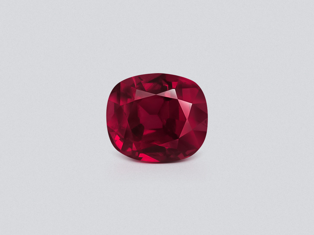 Unheated ruby Pigeon blood cushion cut 1.01 carats,  Burma Image №1