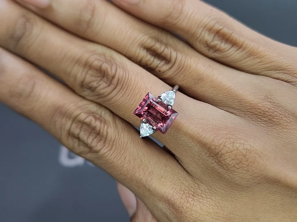 Tourmaline rouge-rose de taille octogonale de 4,10 carats, Nigéria Image №5
