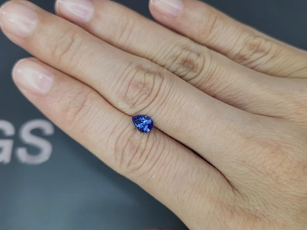 Sapphire Royal Blue pear cut 0.92 carats, Sri Lanka  Image №2
