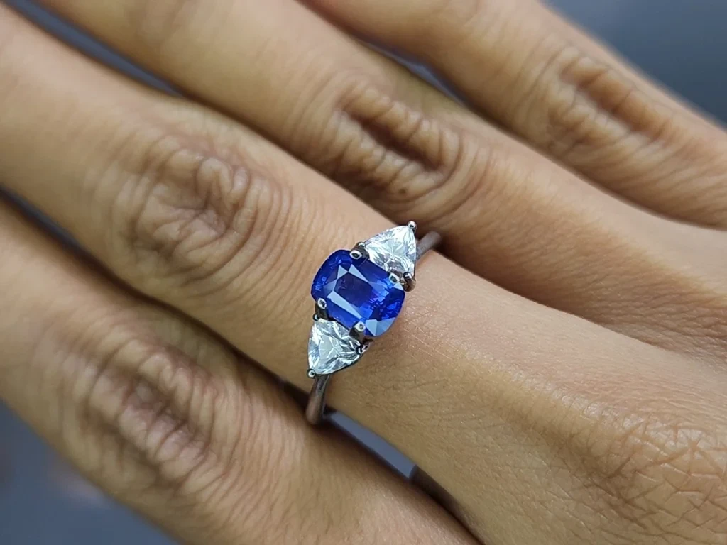 Saphir Cornflower Blue im cushion-schliff 1,27 karat, Sri Lanka Image №5