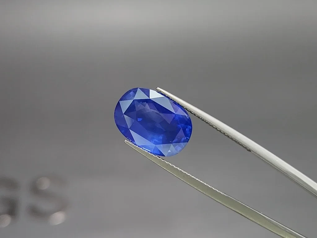 Saphir Cornflower Blue im ovalen schliff 10,08 karat, Sri Lanka Image №3