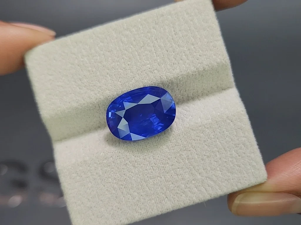 Saphir Cornflower Blue im ovalen schliff 10,08 karat, Sri Lanka Image №4