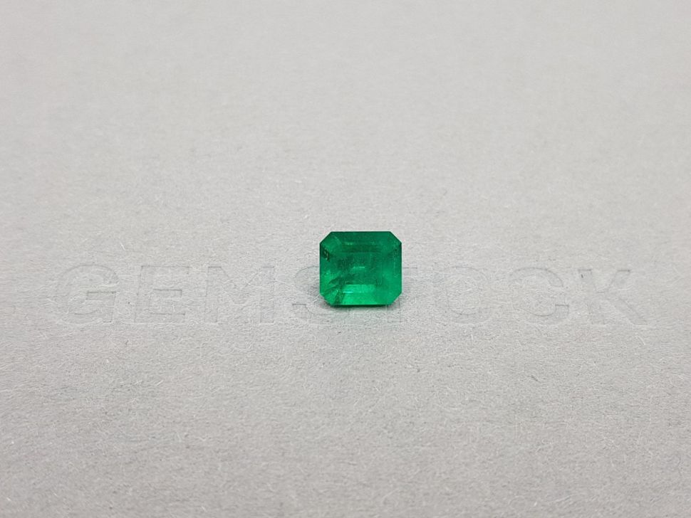 Vivid Green emerald octagon cut 1.25 ct, Colombia Image №1
