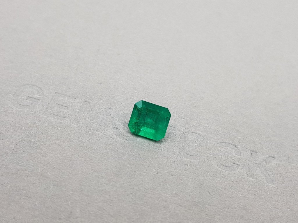 Vivid Green emerald octagon cut 1.25 ct, Colombia Image №3