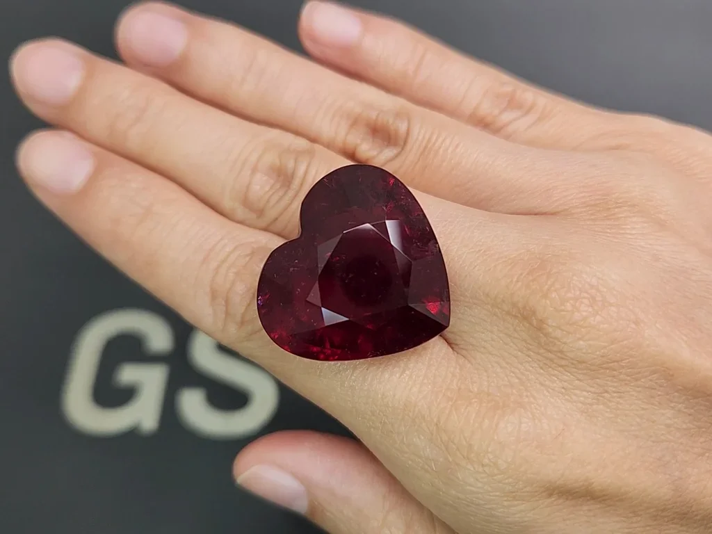 Grande rubellite violette taille cœur 58,35 carats, Afrique Image №2