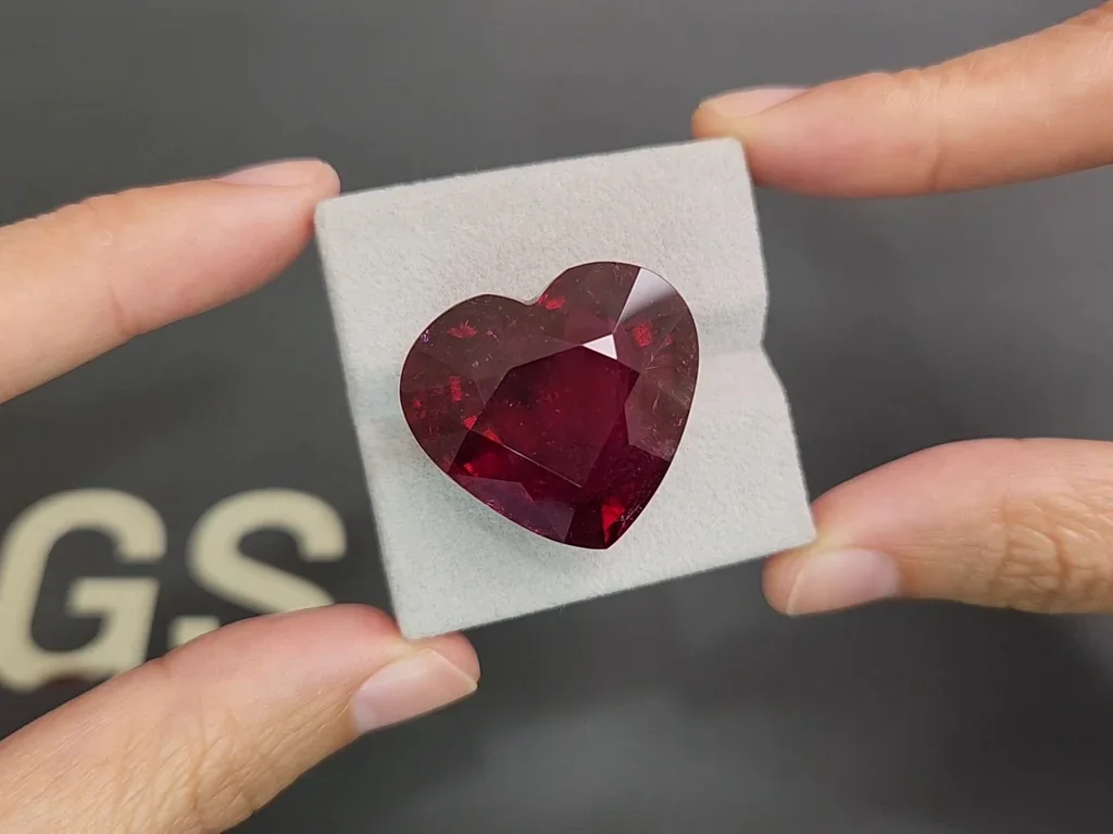 Grande rubellite violette taille cœur 58,35 carats, Afrique Image №4