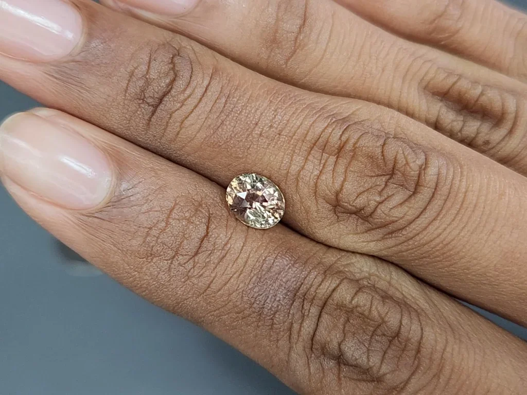 Orange sapphire oval cut 1.72 carats, Sri Lanka Image №2