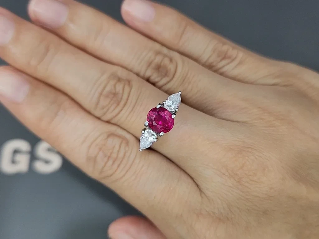 Unheated ruby oval cut 2.01 carats, Mozambique Image №5