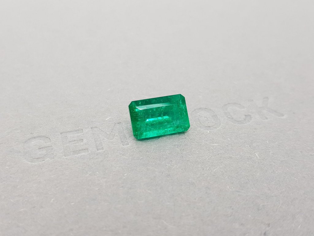 Octagon emerald 2.63 ct, Colombia Image №2
