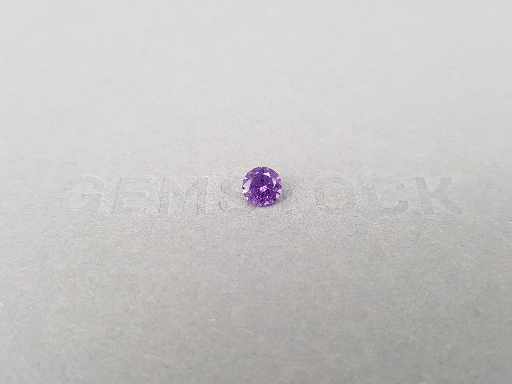Untreated round violet sapphire 0.60 ct from Madagascar Image №1