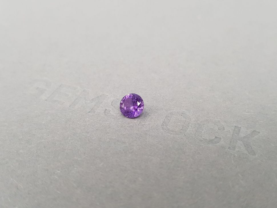 Untreated round violet sapphire 0.60 ct from Madagascar Image №3