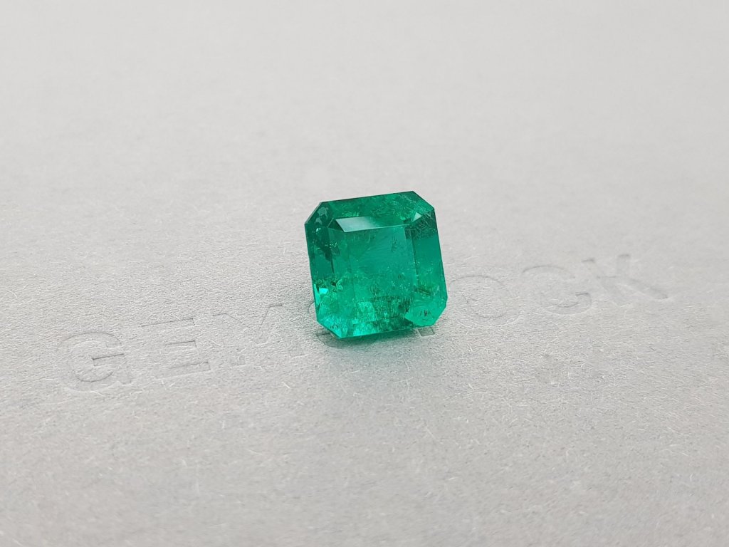 Émeraude colombienne vert vif 5,95 ct, Gubelin Image №2