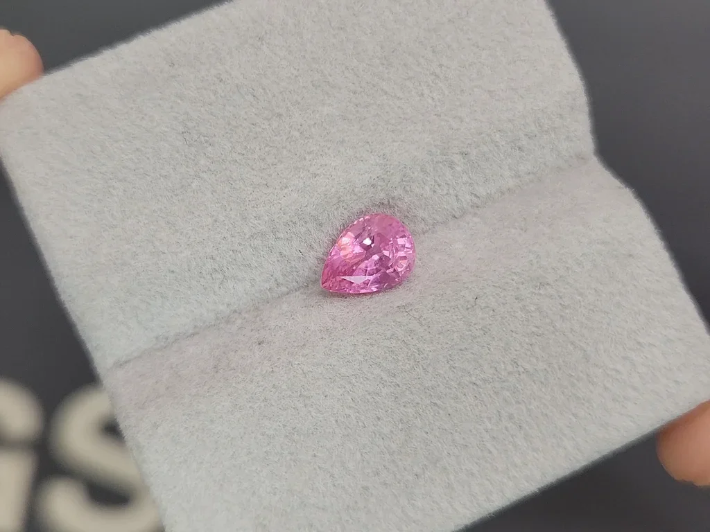 Spinell Mahenge Baby Pink im birnenschliff 1,63 carats, Tansania Image №4