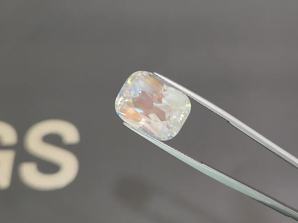 Large rainbow moonstone in cushion cut 15.57 carats, Madagascar Image №3