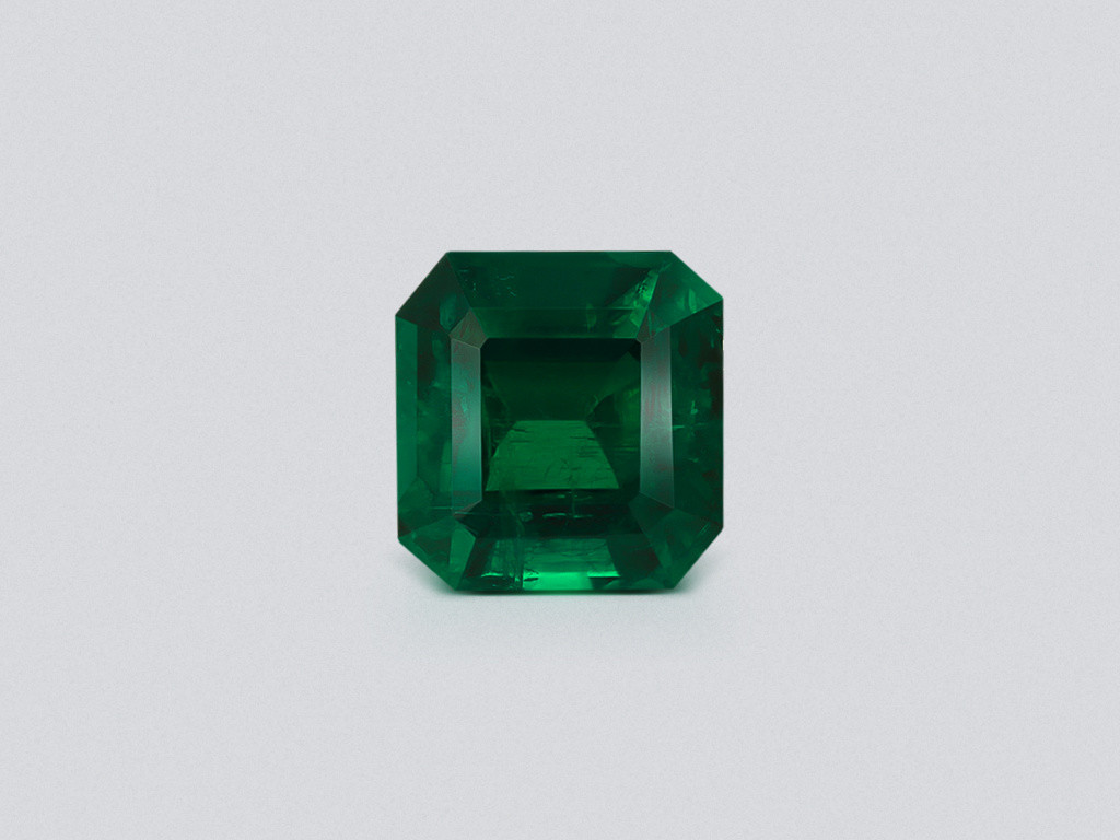 Émeraude taille octogonale vert vif de 2,18 carats, Pakistan Image №1