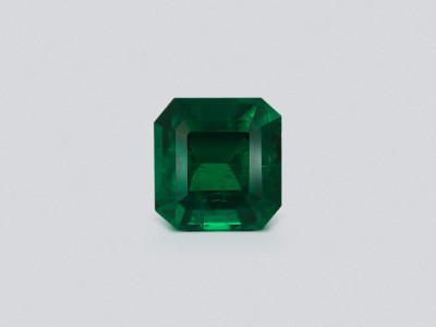Émeraude taille octogonale vert vif de 2,18 carats, Pakistan photo