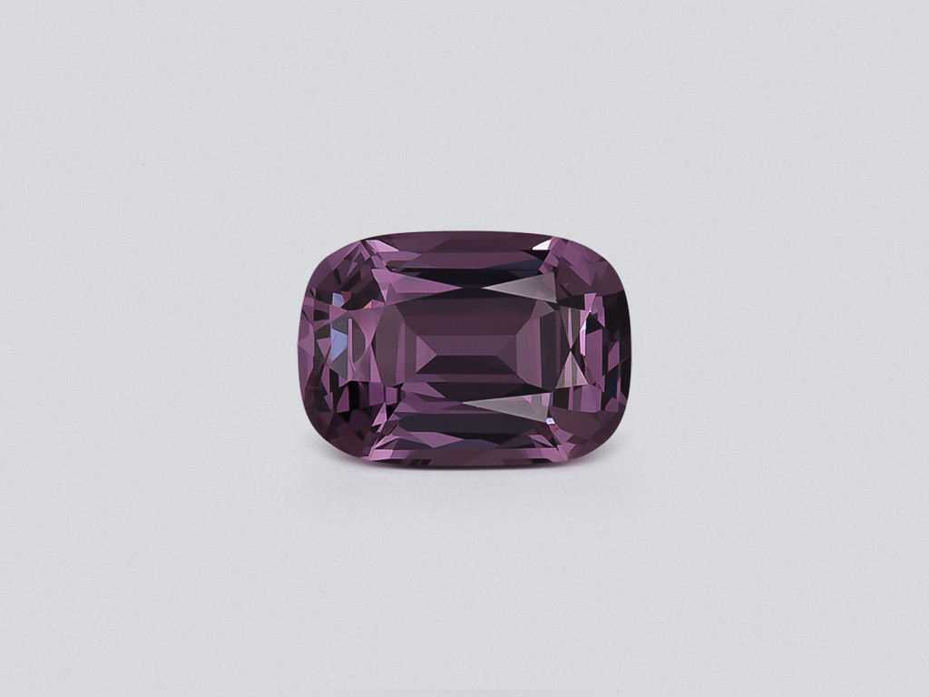 Espinela púrpura de talla cojín de 3,42 carats, Tanzania Image №1