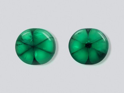 Pair of emeralds trapiche Vivid Green cabochon cut 17.43 carats, Colombia photo