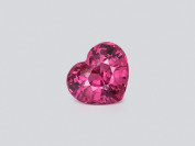 Spinelle rose vif de Mahenge, taille cœur 2,17 carats, Tanzanie