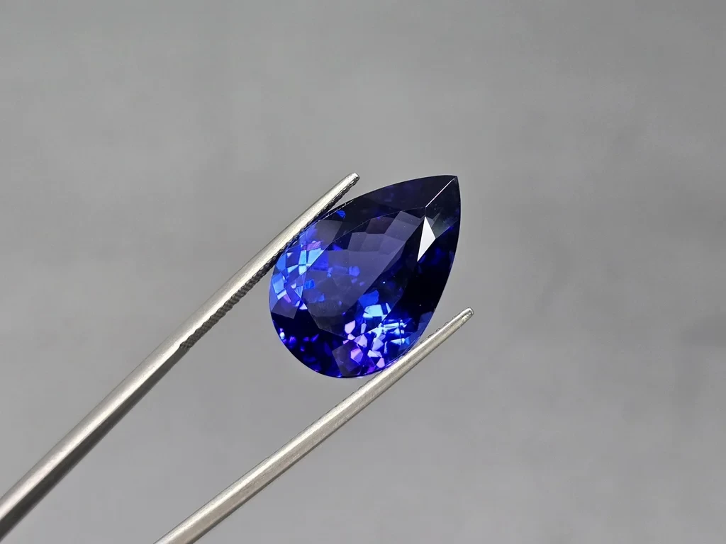 Vivid blue tanzanite in pear cut 16.29 carats, Tanzania Image №3