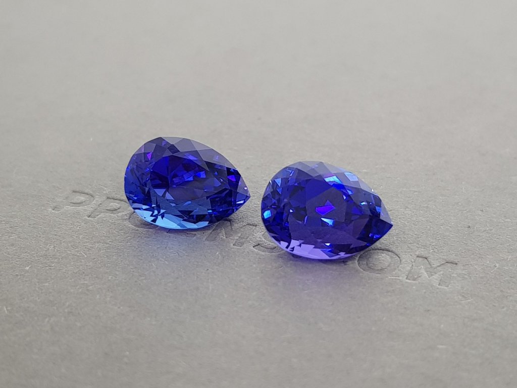 A pair of bright rich 11.75 ct tanzanites Image №4