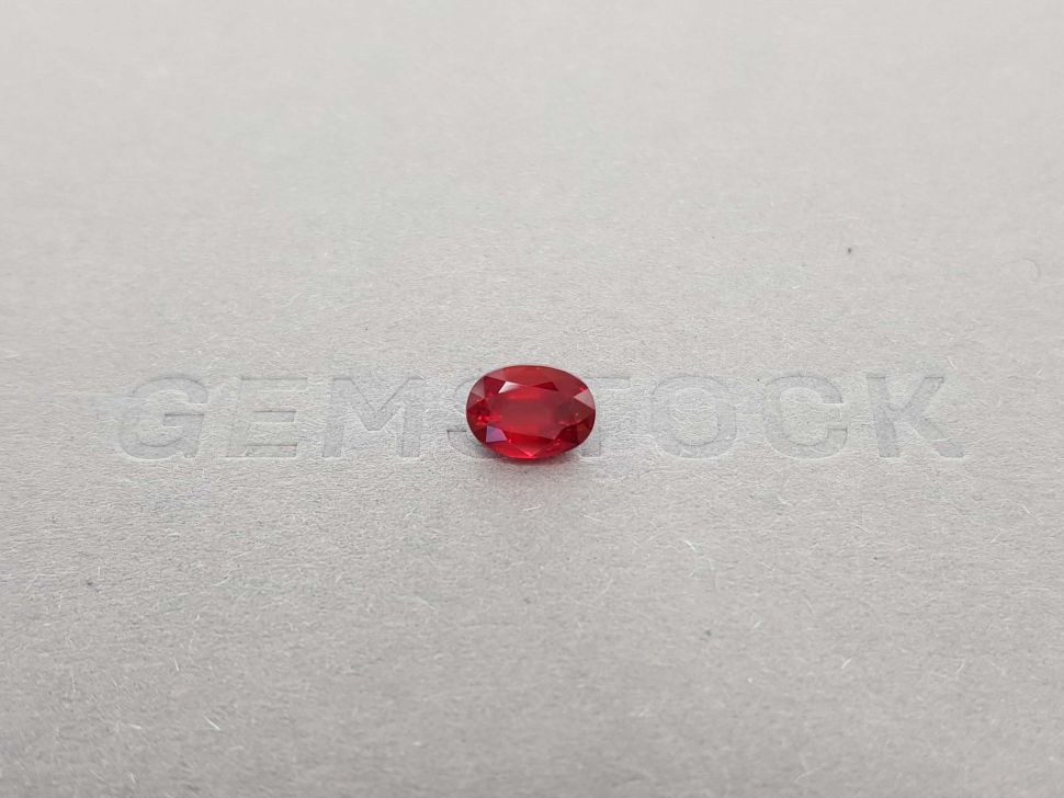 Pigeon's blood unheated oval ruby 1.45 ct, Mozambique Image №1