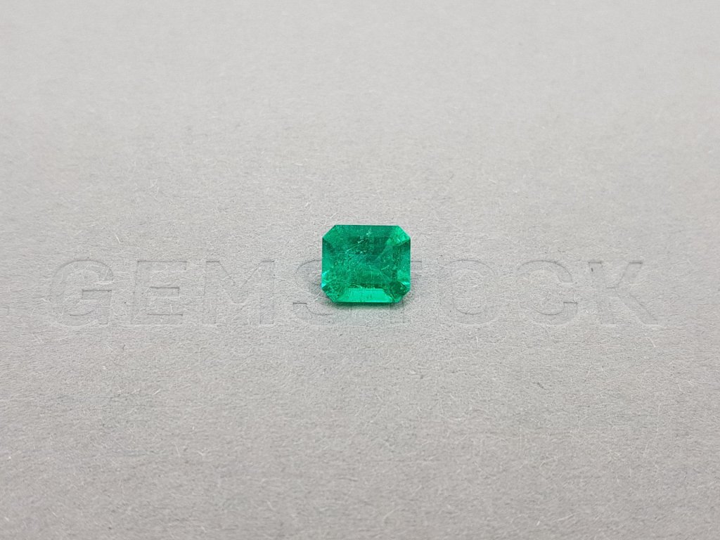 Itense Colombian emerald octagon cut 1.18 ct Image №1