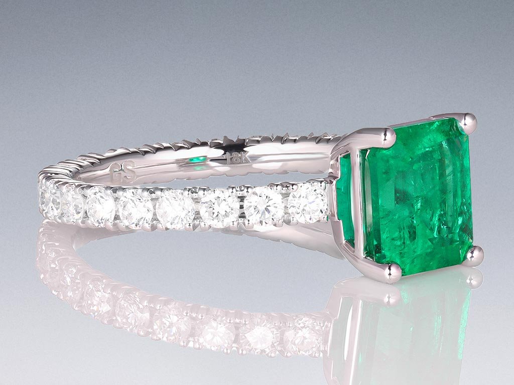 Ring with Muzo Green emerald 1.62ct and diamonds in 18K white gold Image №2