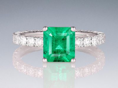 Ring with Muzo Green emerald 1.62ct and diamonds in 18K white gold photo