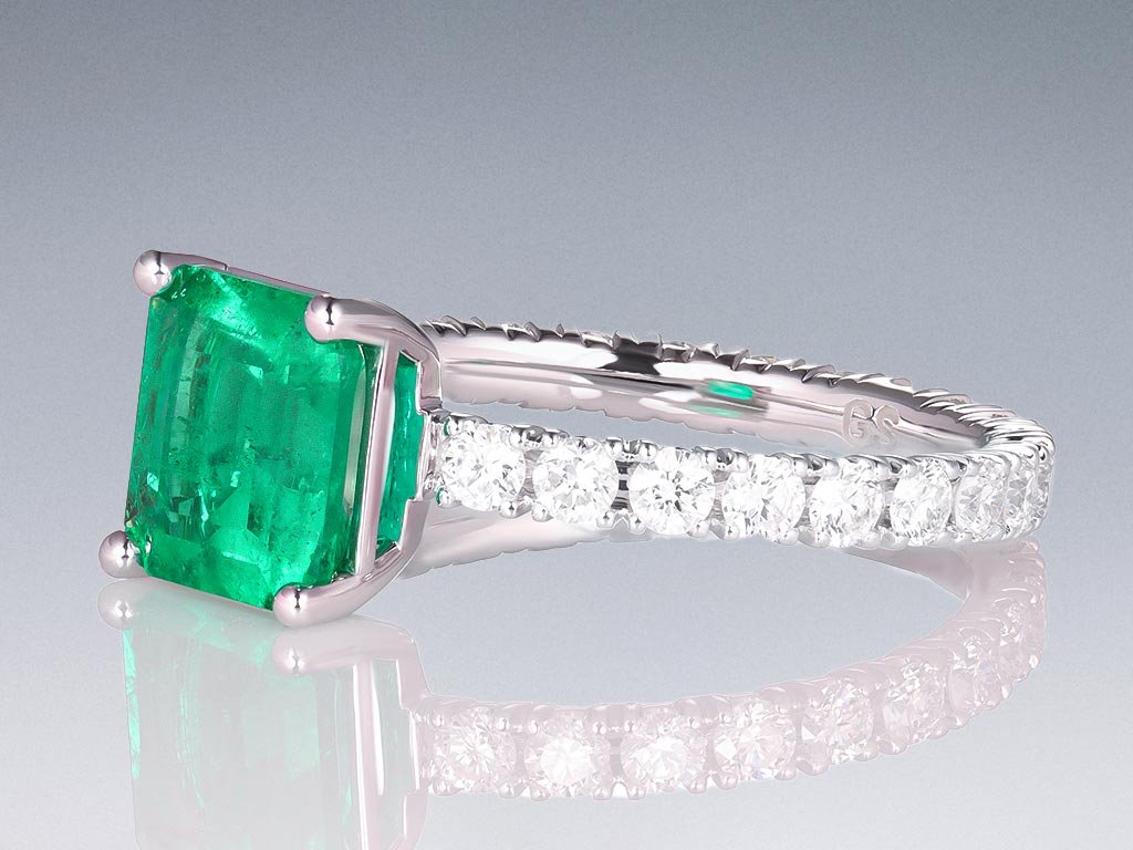 Ring with Muzo Green emerald 1.62ct and diamonds in 18K white gold Image №3
