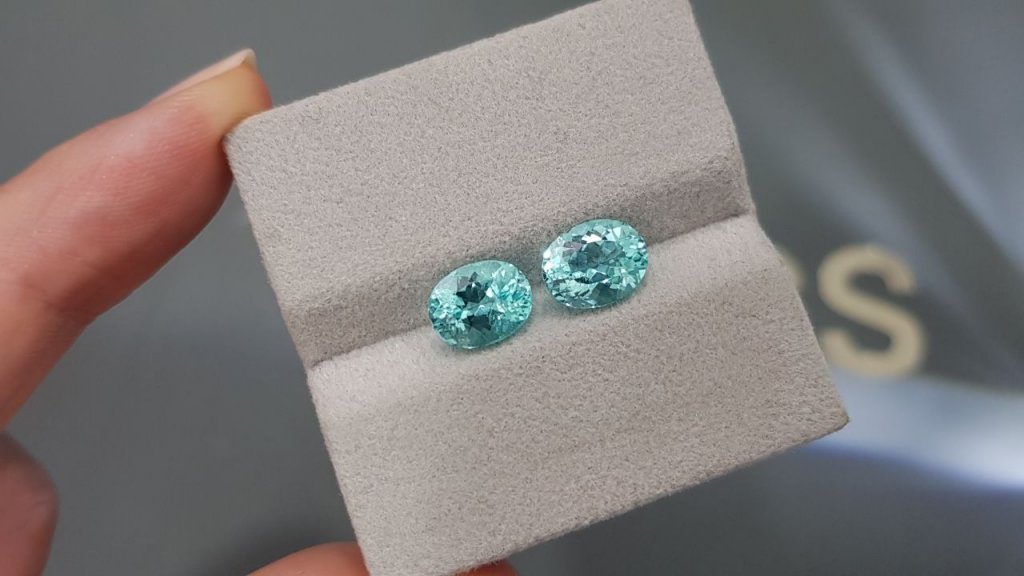 Pair of Paraiba tourmalines in oval cut 3.83 ct, Mozambique Image №4