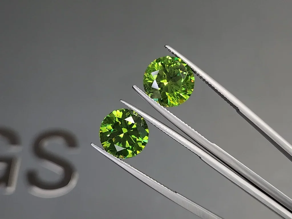 Pair of unique demantoids from Ural mountains in round cut 12.11 carats, GRS Image №3