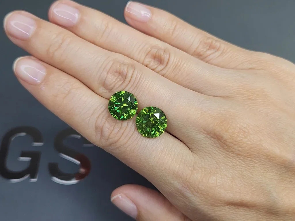 Pair of unique demantoids from Ural mountains in round cut 12.11 carats, GRS Image №2