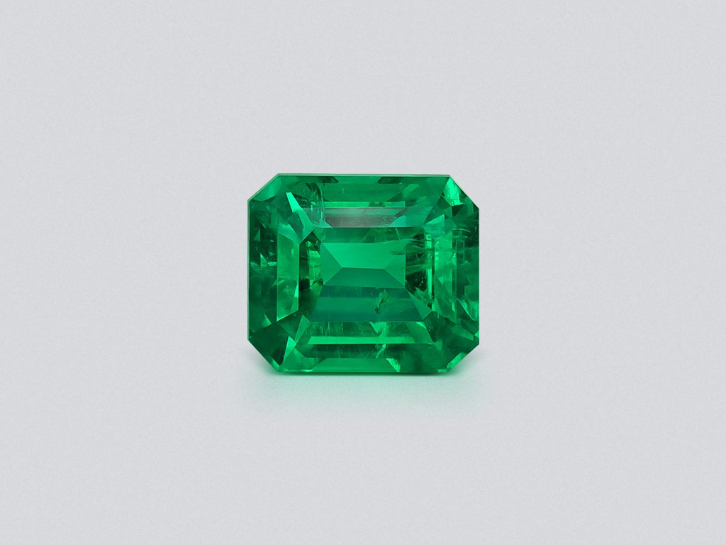 Émeraude taille octogonale vert vif 1,64 carat, Pakistan Image №1