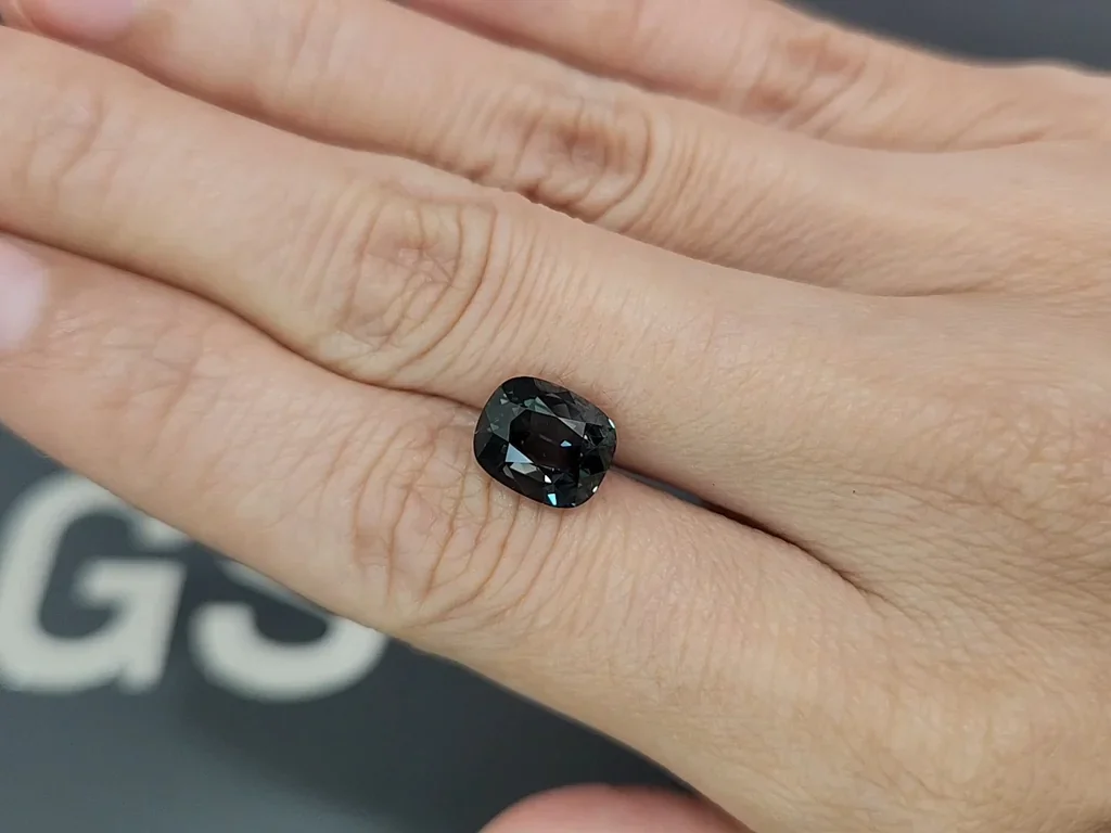 Zafiro verde de talla cojín sin calentar de 4,60 quilates, Sri Lanka Image №2