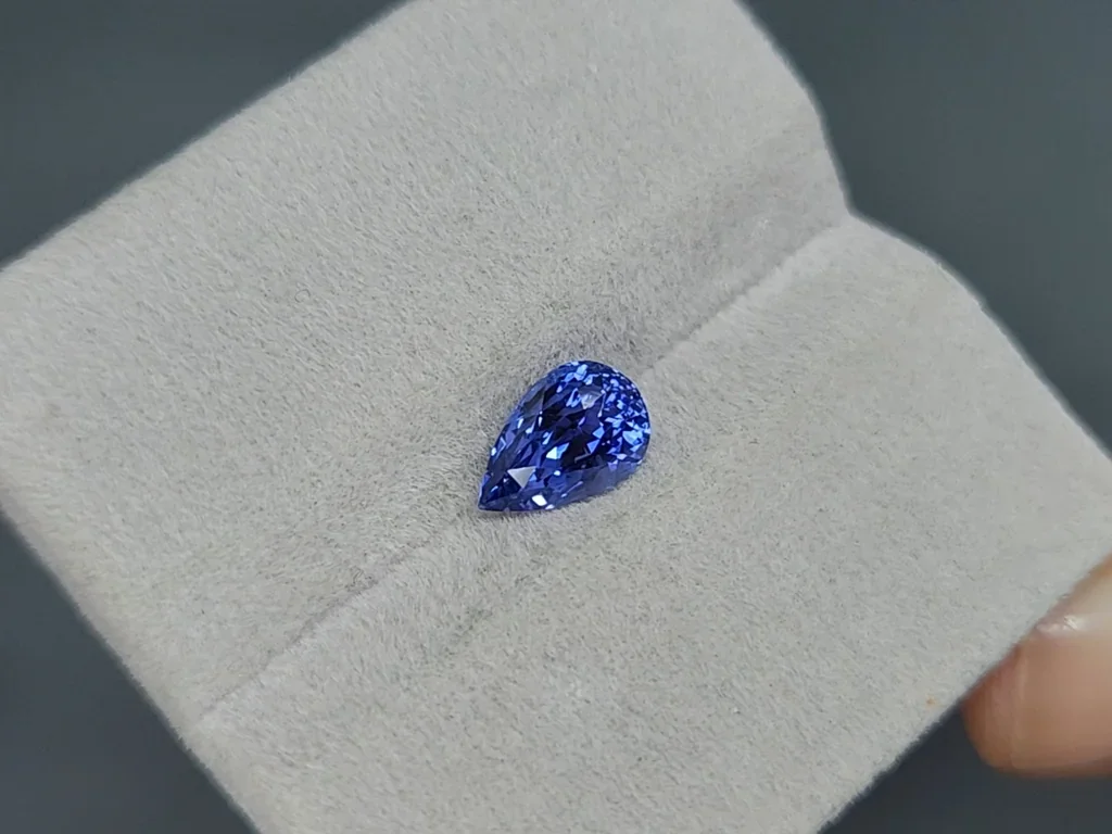 Zafiro azul aciano talla pera de 2,07 carats, Sri Lanka Image №4