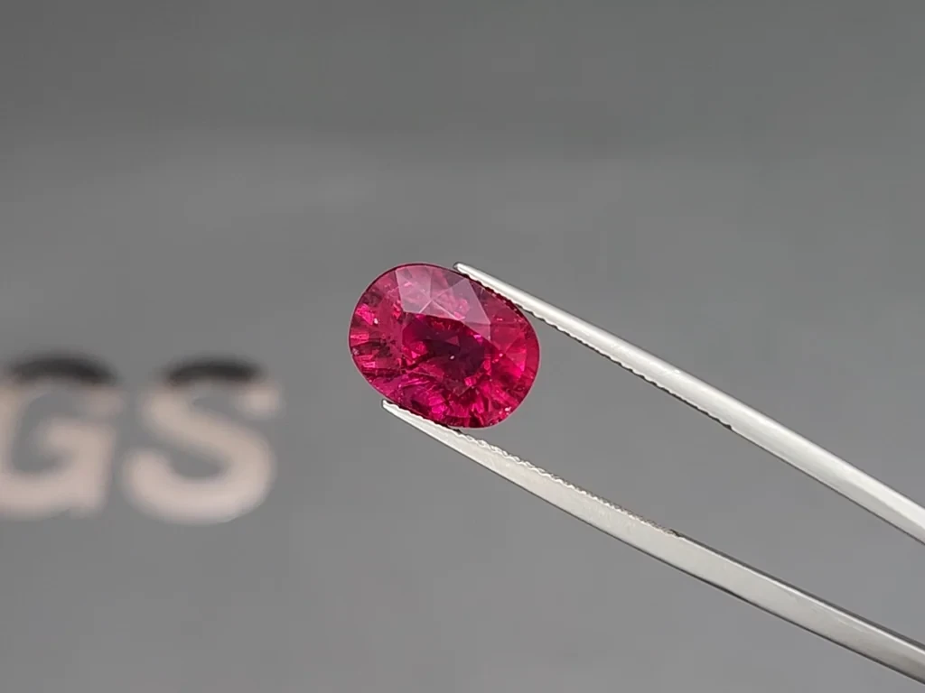 Tourmaline rubellite cushion cut  5.70 carats, Africa Image №3