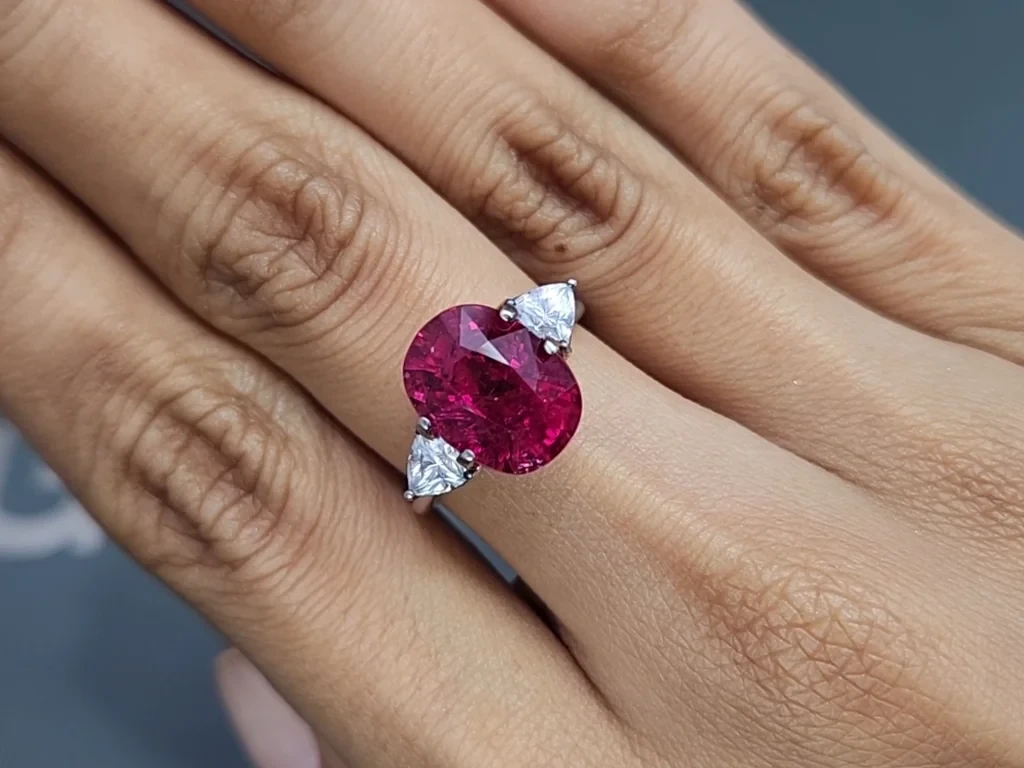 Tourmaline rubellite cushion cut  5.70 carats, Africa Image №5