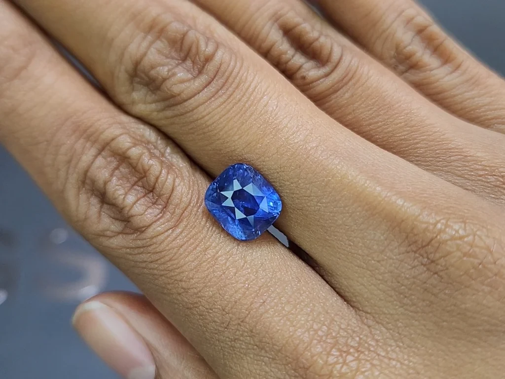 Unbehandelter saphir Royal Blue im cushion-schliff 5,98 karat, Sri Lanka Image №2