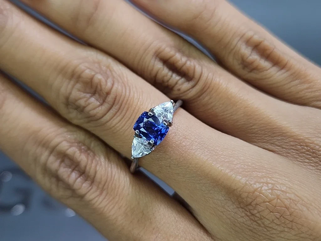 Saphir Royal Blue im cushion-schliff 1,16 karat, Sri Lanka Image №5
