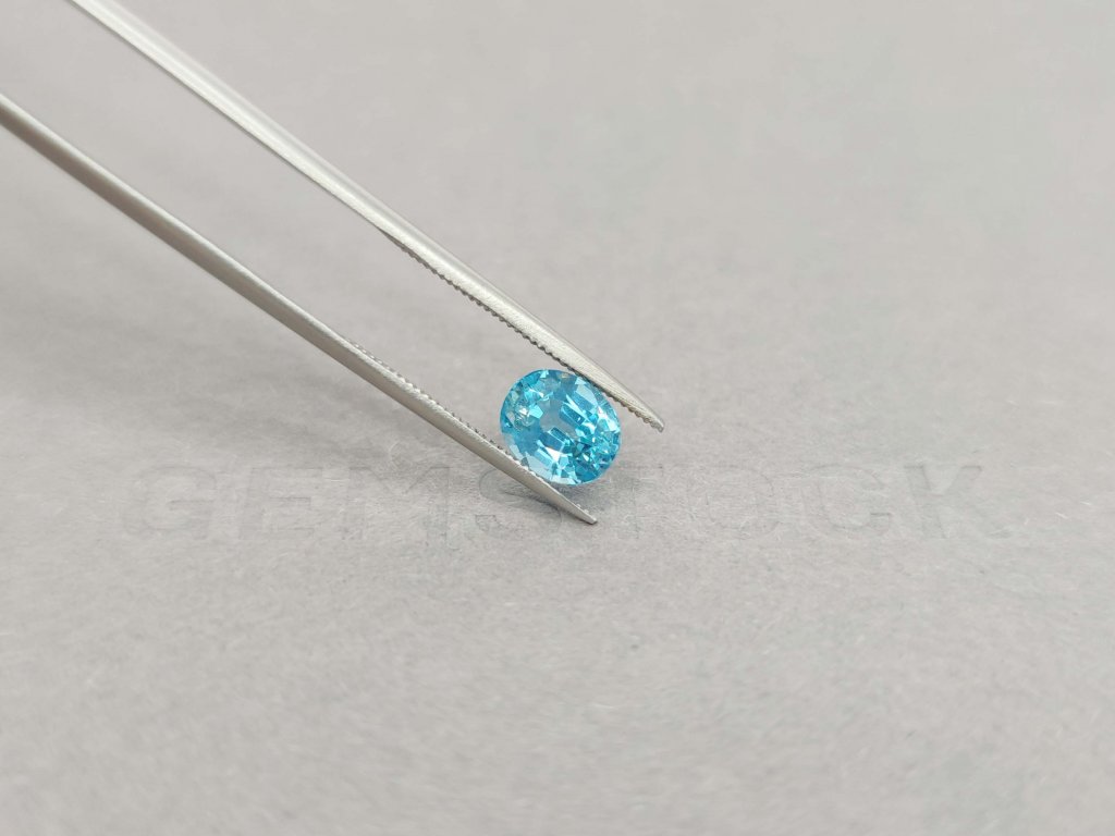 Neon blue oval cut apatite 1.60 ct from Brazil Image №4